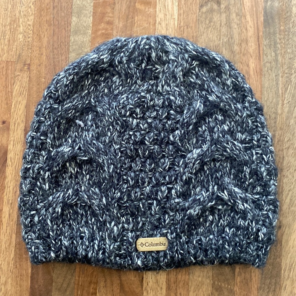 Columbia Grey Cable Beanie
